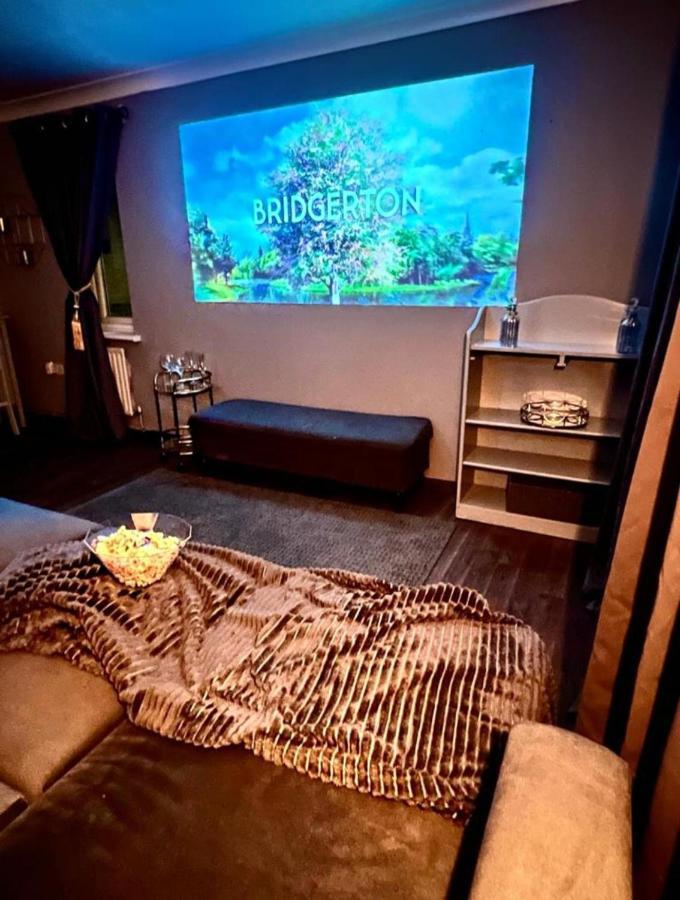 Lovely, Two Bedroom Apartment Central Location Londra Esterno foto